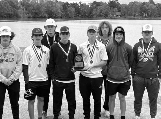 Below, the Boys golf team finished 2nd at district and qualified for the regional tournament. Reese Case finished 2nd as a medalist and qualified for regional. Boys team members are: Zane Dees, Dylan Earley, Charlie Hines, Chase Duffer and Connor Young.